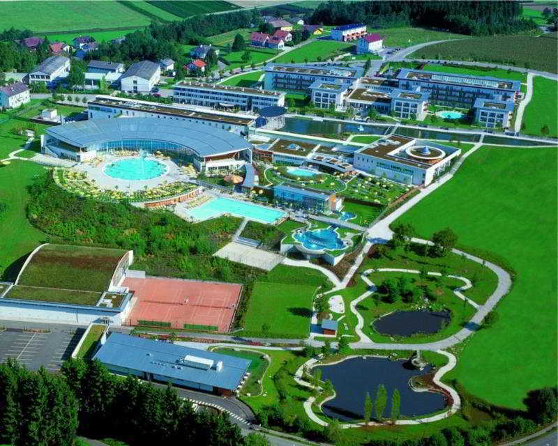 Spa Resort Geinberg Exterior photo